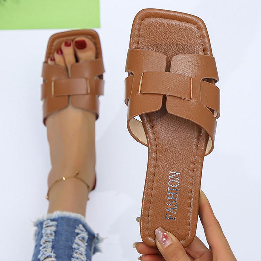 Slippers Women Flat Luxury Outdoor Beach Flip Flops Female Sandals